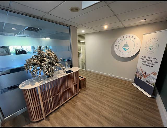 278M² OFFICE TO LET IN MOUILLE POINT